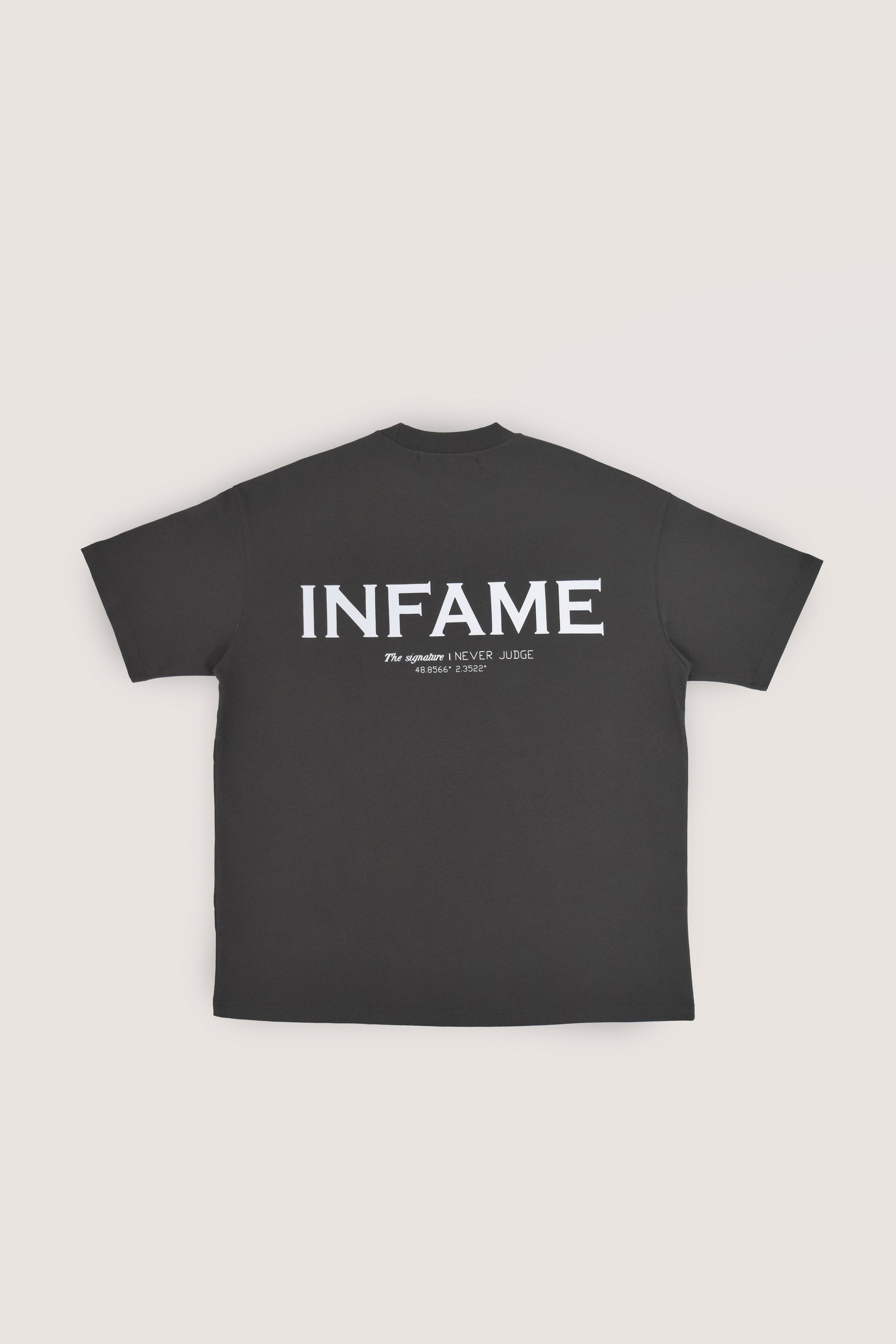 La Signature Oversized T-Shirt