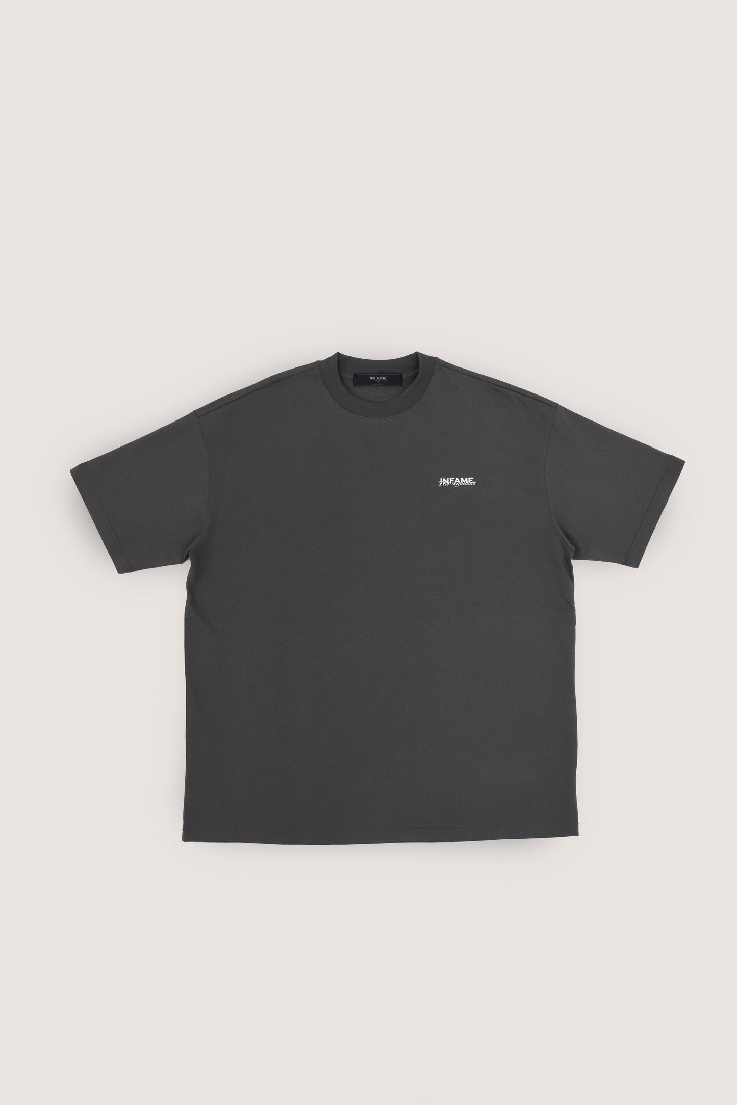 La Signature Oversized T-Shirt