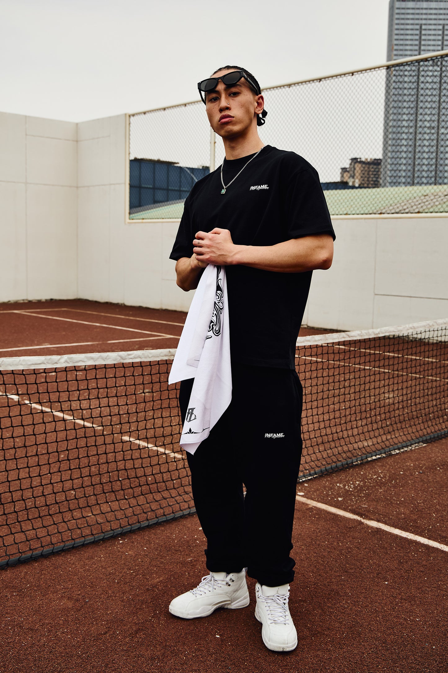 La Signature Oversized T-Shirt