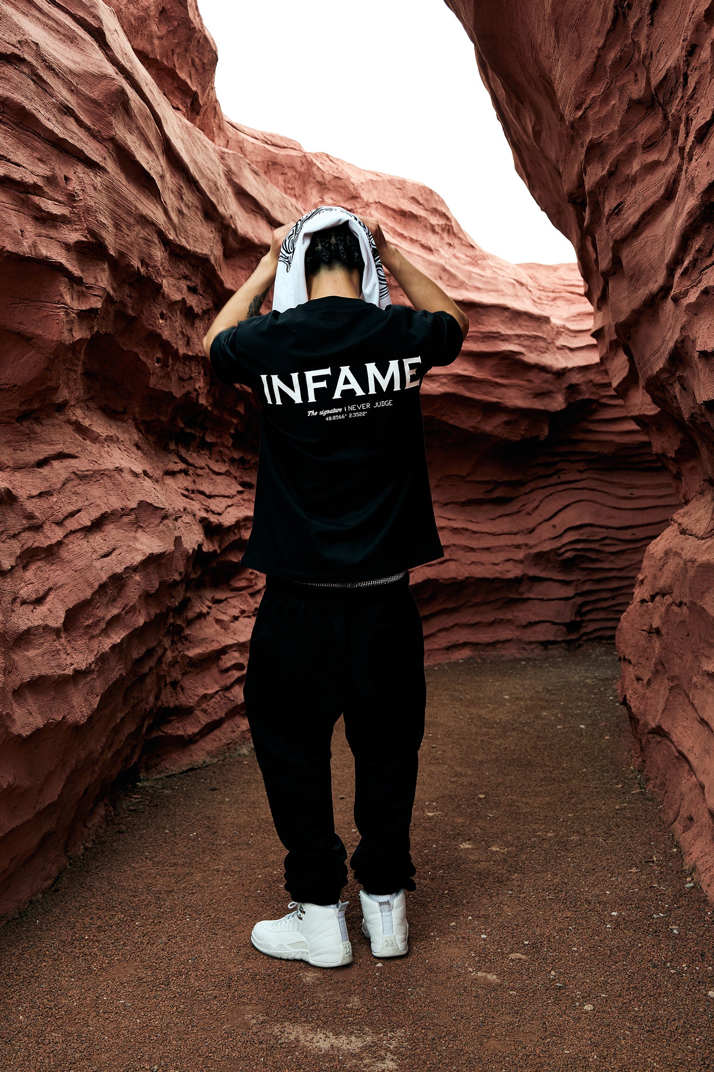 La Signature Oversized T-Shirt